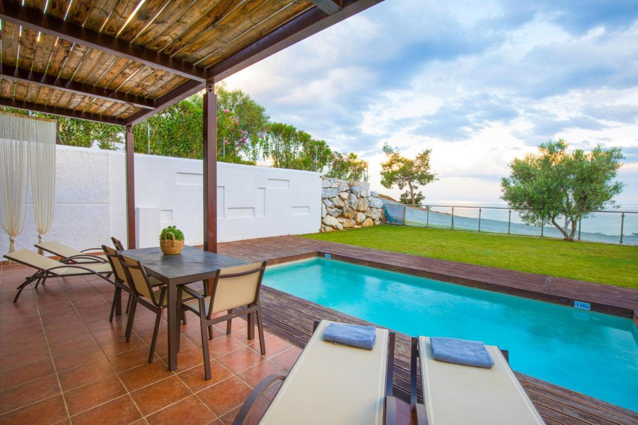 Kalma Villa Ena Nea Moudania Exterior foto